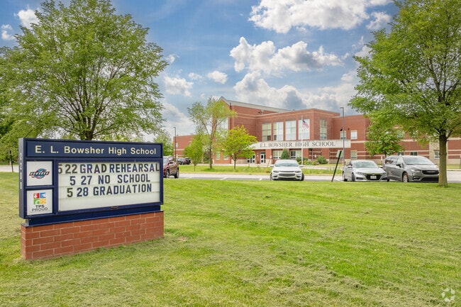Bowsher High School welcomes new students.