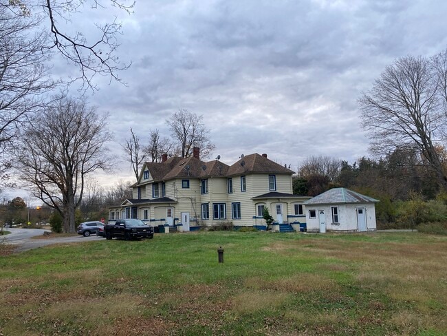 111 Decker Pond Rd unit 3, Andover, NJ 07821 - photo 4