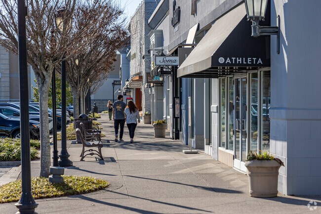 Shopping abounds at Turkey Creek in Farragut, one of the area's premier shopping destinations.