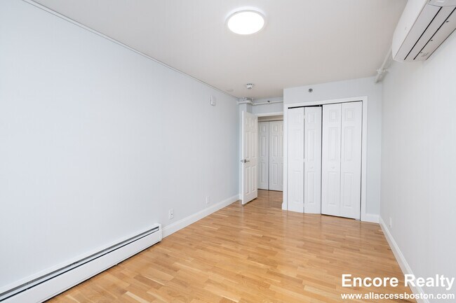 1410 Columbia Rd unit 714I, South Boston, MA 02127 - photo 7