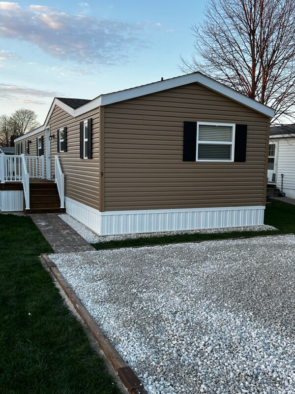 911 West Ave, Webster City, IA 50595 - photo 2