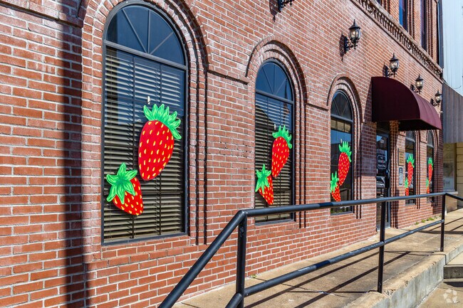 The West Tennessee Strawberry Festival is the oldest longest festival in Tennesse operating since 1934.