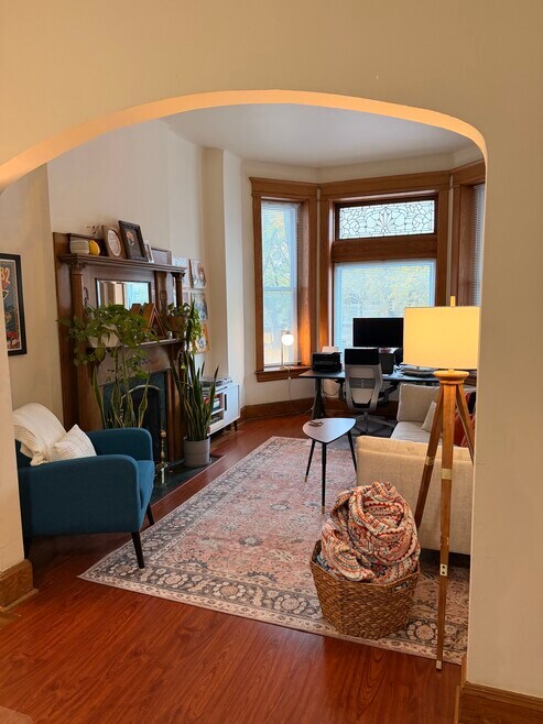 1037 N Damen Ave unit First Floor, Chicago, IL 60622 - photo 1