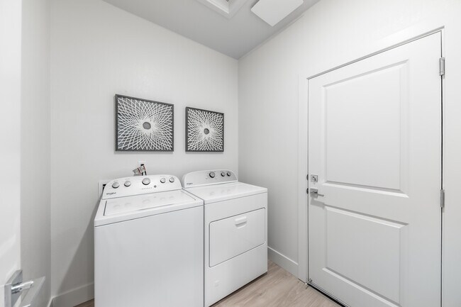 735 Sun Mesa Dr unit 36475952, Sun Valley, NV 89433 - photo 2