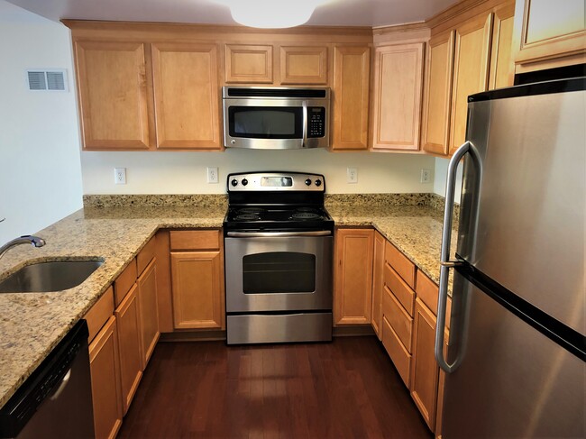 Kitchen with Granite & Stainless