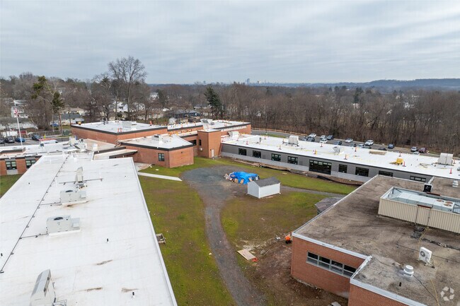 Anna Reynolds School, employs 30 full time teachers.