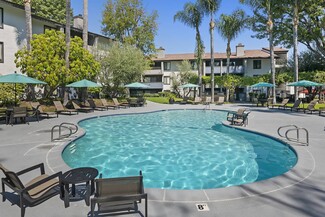 6333 Canoga Ave, Woodland Hills, CA 91367
