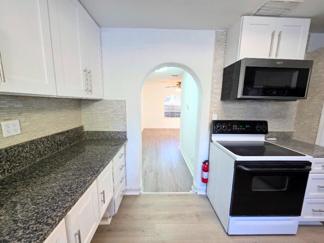 12991 114th Ave N, Largo, FL 33774 - photo 7