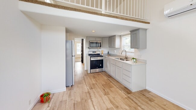 1300 E San Antonio St unit 70, San Jose, CA 95116 - photo 2