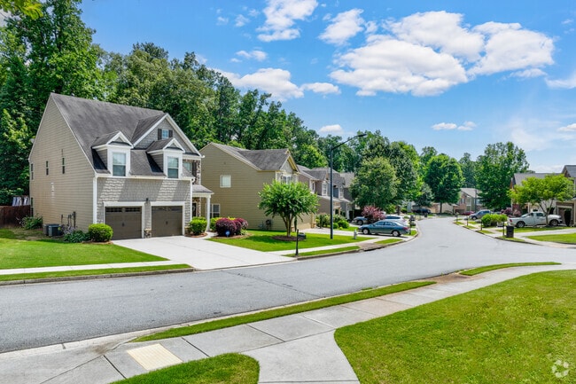 Oak Grove in Acworth has many enchanting rows of houses, each boasting its own unique style.