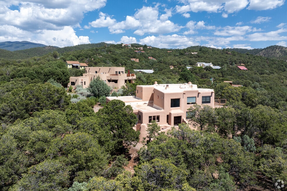 NH_Hyde Park_557536_P2_082624.mp4