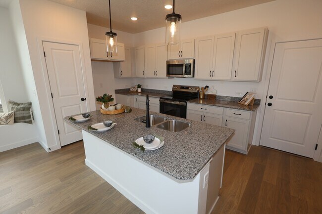 2866 S Ritter Row, West Valley City, UT 84128 - photo 5