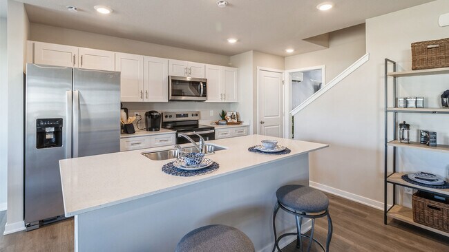 1033 Daisy Ln, Waukee, IA 50263 - photo 6