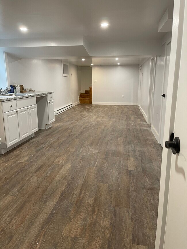 76 Lexington St unit Newly finished unit, Burlington, MA 01803 - photo 2