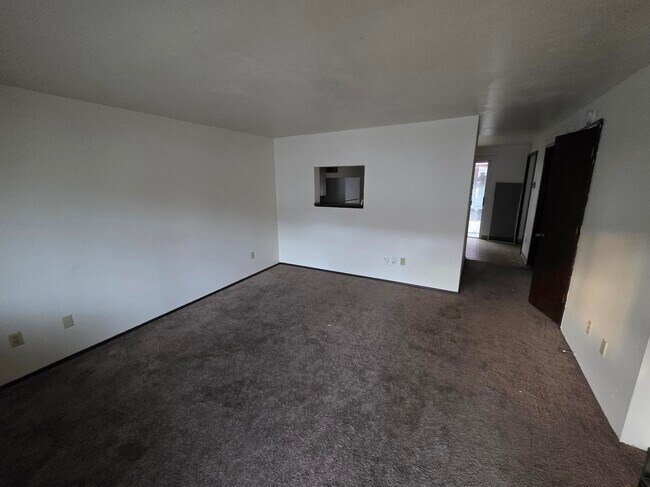 233 SW Walnut Ave unit 233-2, Dallas, OR 97338 - photo 6