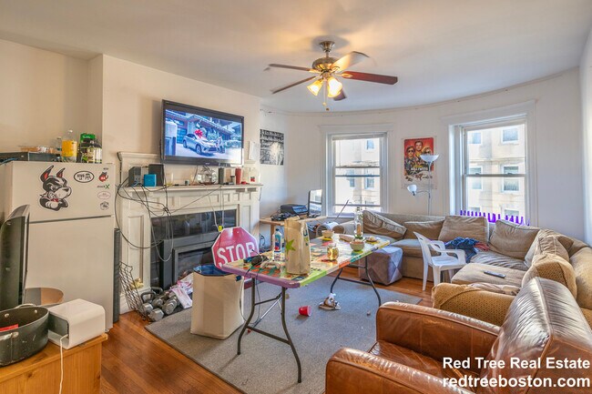 11 Saint Lukes Rd unit 1, Allston, MA 02134 - photo 3