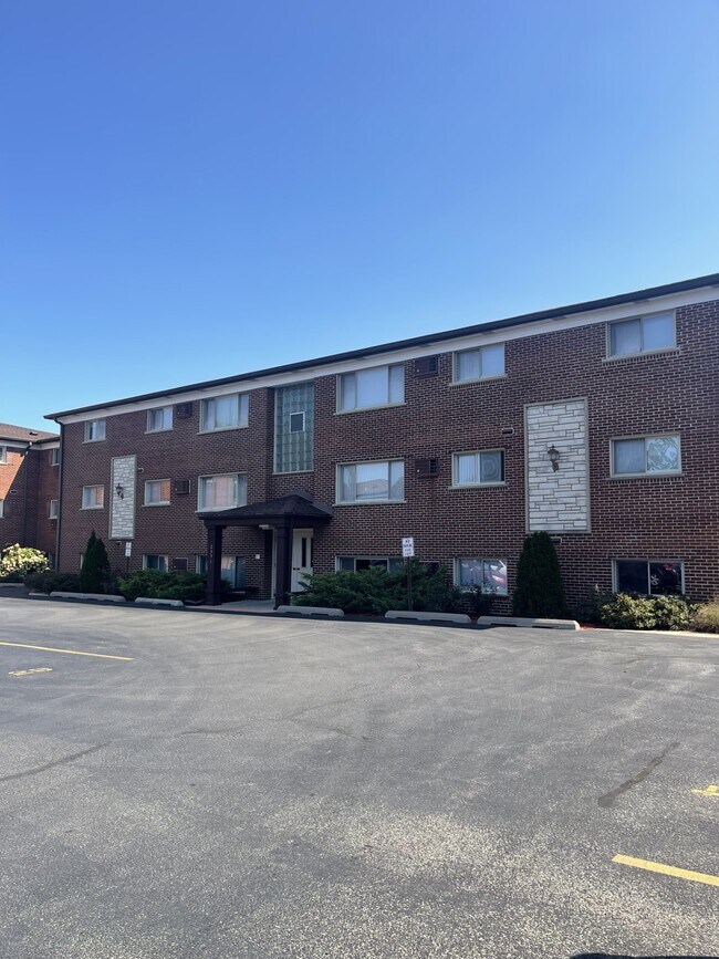 2531 Thatcher Ave Unit 3C, River Grove, IL 60171