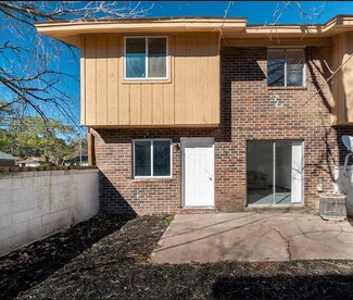 100 Lewis Dr, Savannah, GA 31406