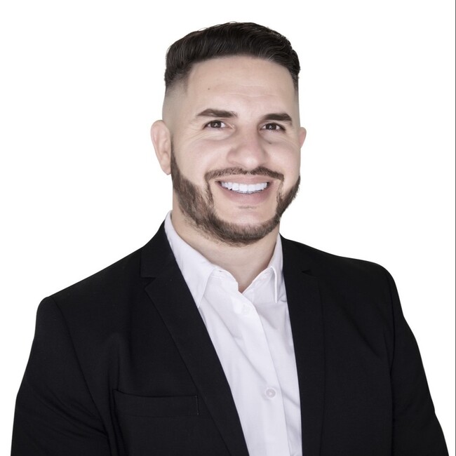 Agent Photo