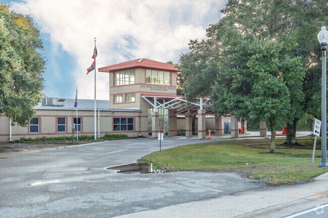 Oak Park Elementary in Ocean Springs, MS is a great place to enroll your child.