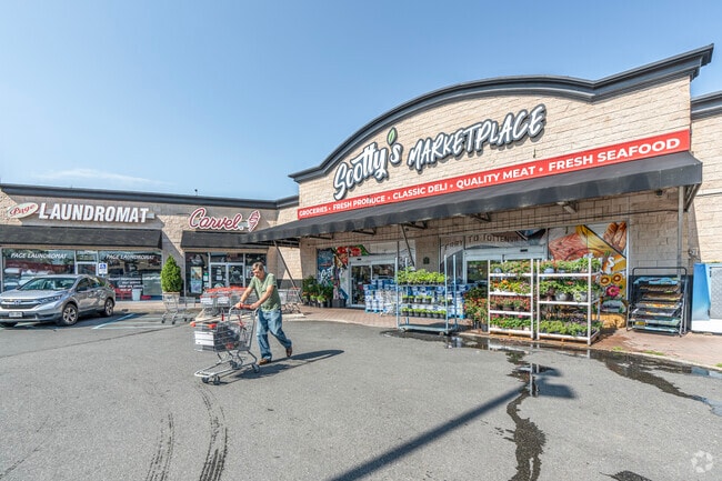 The Tottenville Commons shopping center has Scotty's Marketplace and popular chain restaurants.