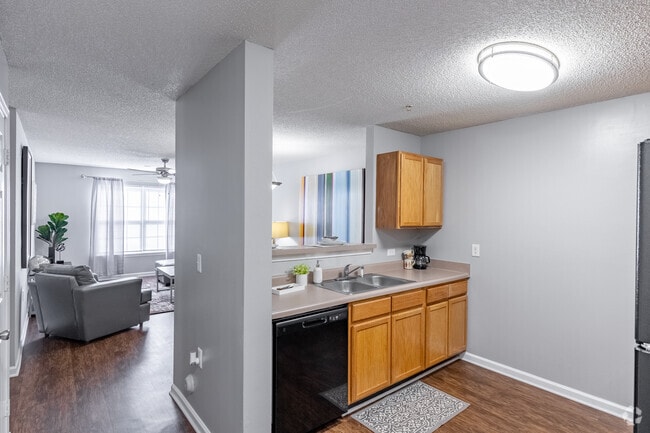 3BR, 3BA - 1256SF (Classic Furnished)