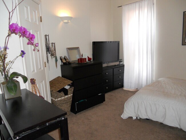 28 Symphony Rd unit 6, Boston, MA 02115 - photo 3