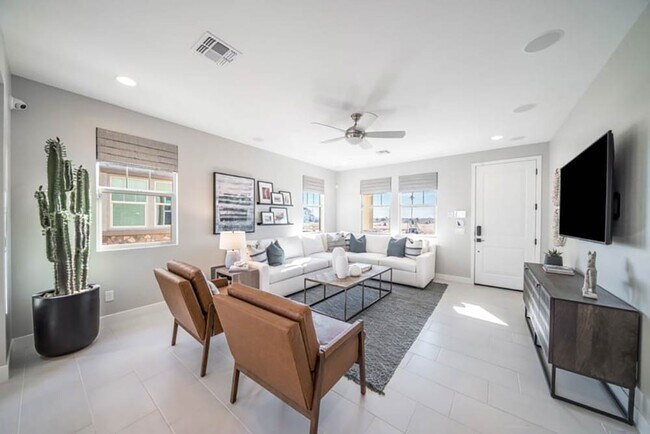 10046 W Piccadilly Rd, Avondale, AZ 85392 - photo 6