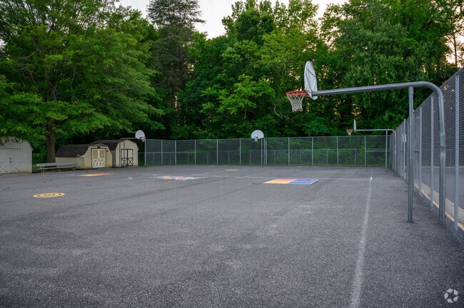 Waynewood Elementary School features basketball courts for students.
