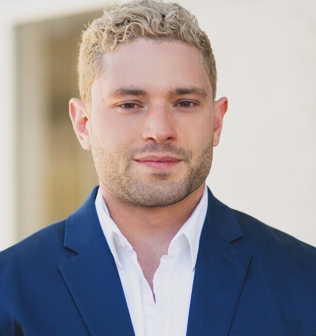 Agent Photo