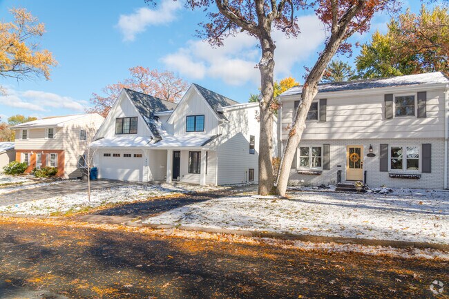 Affordable single-family home neighborhoods surround 50th & France in Edina.