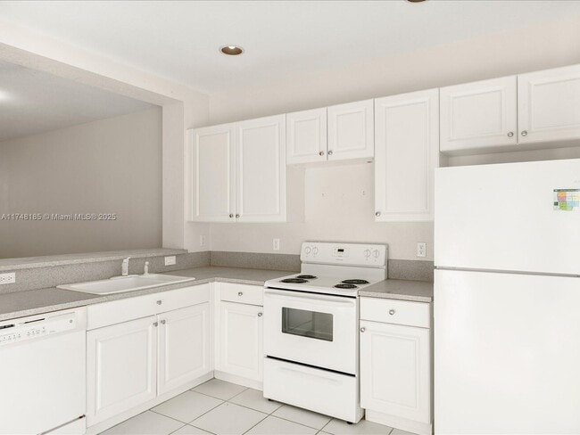 767 NW 42nd Ave, Plantation, FL 33317 - photo 3