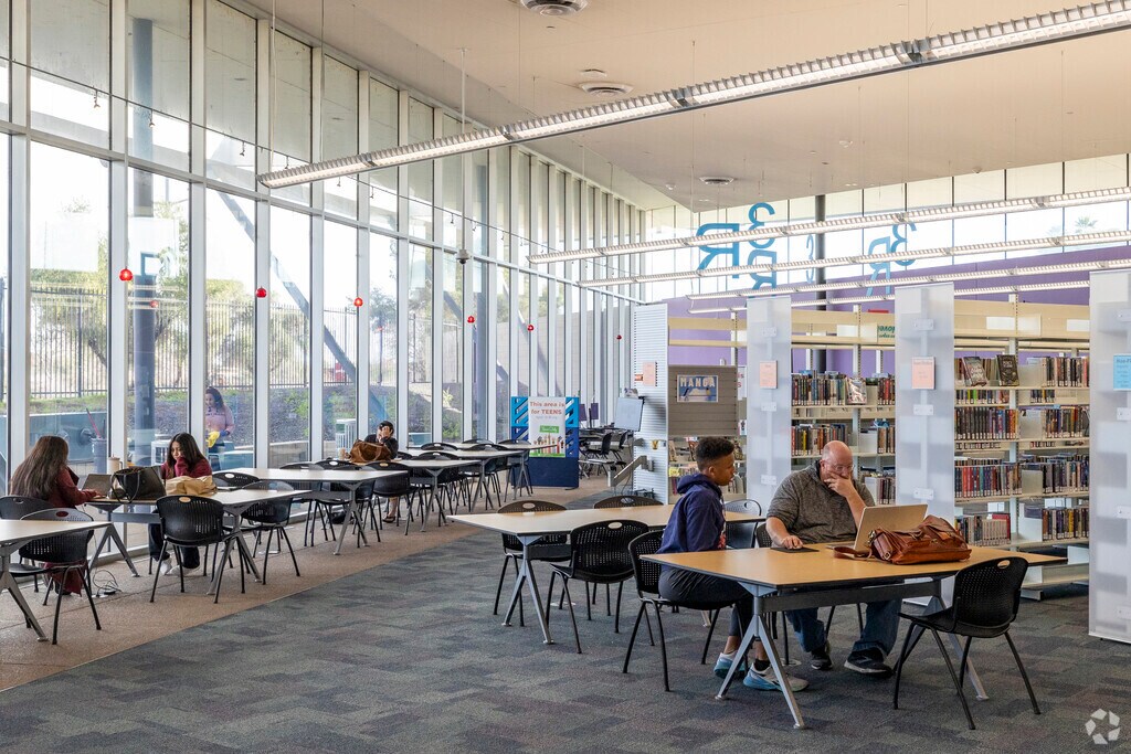 5317 W Rainwater Dr, Phoenix, AZ 85339