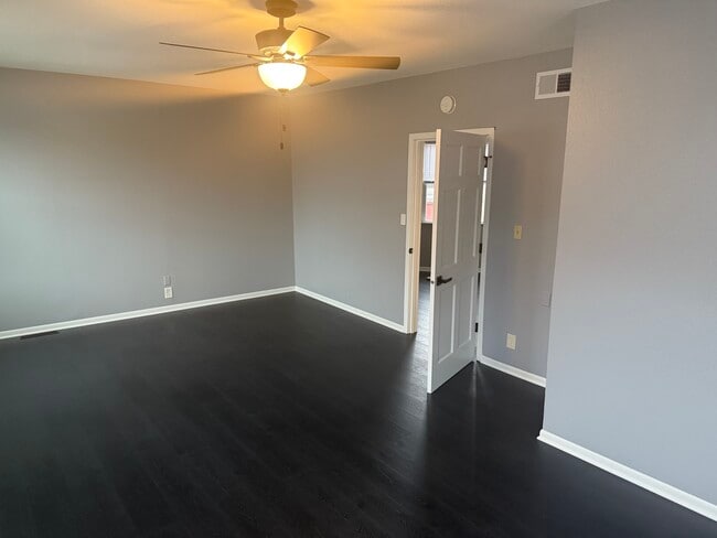 524 E Grand Ave unit 2, Beloit, WI 53511 - photo 7