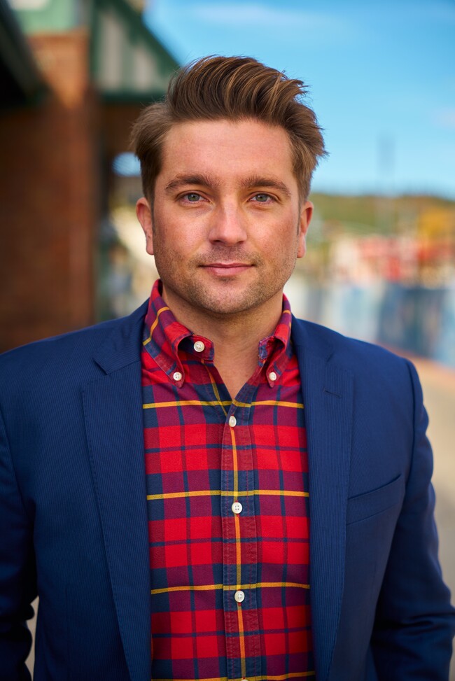 Agent Photo