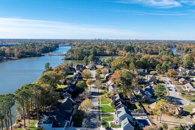 Camellia Shores is known for its beautiful scenery and quiet streets.