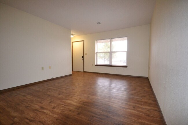 503 Broad St unit 7, Greenfield, MO 65661 - photo 7