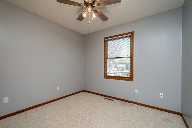 2213 9th St, Coralville, IA 52241 - photo 7
