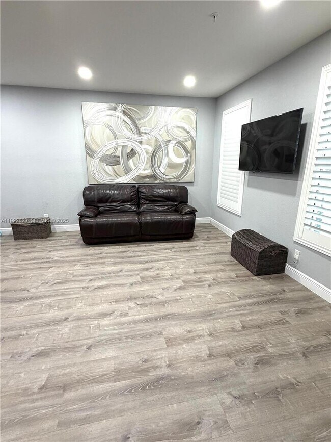 1505 SW 147th Ave, Pembroke Pines, FL 33027 - photo 3