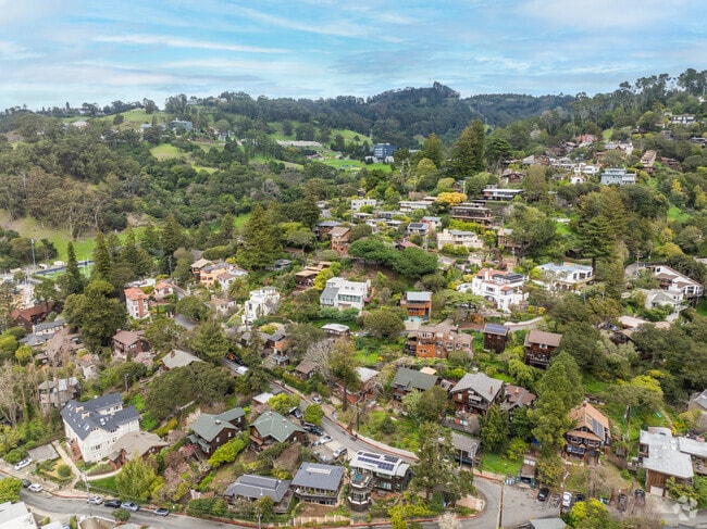 Panoramic Hill in Berkeley is a historic district with large homes surrounded by hilly nature.