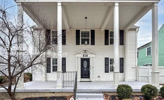 616 Eastmoor Blvd, Columbus, OH 43209