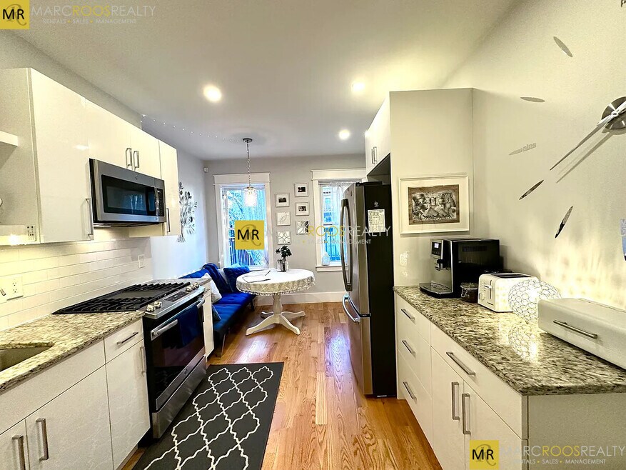 326 Chelsea St unit 1, Boston, MA 02128 - photo 1