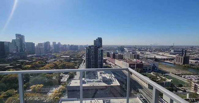 111 W Polk St, Chicago, IL 60605 - photo 4