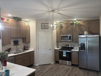 445 Warfield Blvd, Clarksville, TN 37043