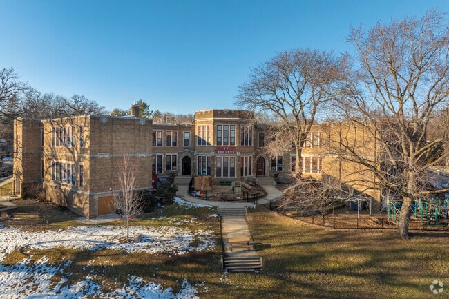 Wingra School in West Madison serves ages five to fourteen.