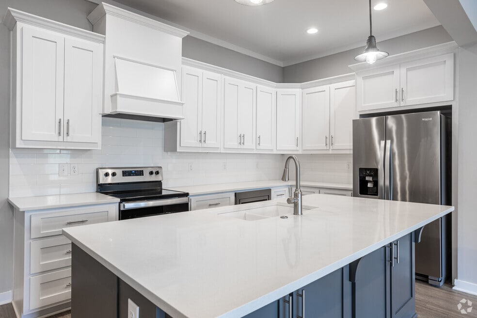 Swallowtail Flats Apartments, Columbus, GA 31909 - photo 1