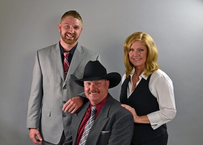 Agent Photo