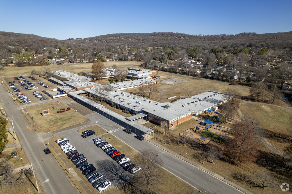 Chapman Middle School is a Pre-K through 8th grade public primary school in Huntsville.