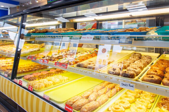 Tony's Doughnuts offers Hazelwood residents a wide selection of fresh, delicious doughnuts.
