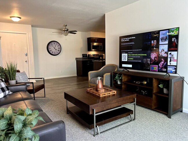 517 E Division St unit ID1253091P, Fond Du Lac, WI 54935 - photo 2